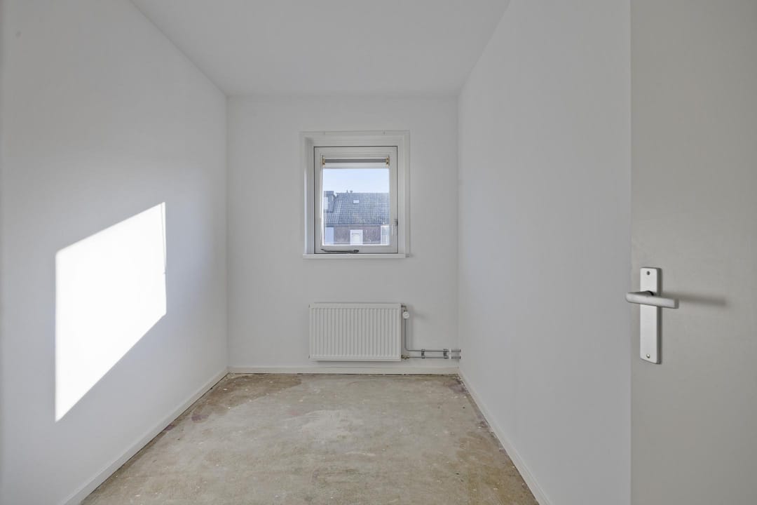 Spacious Family Home with 4 Bedrooms in Heusdenhout — 26