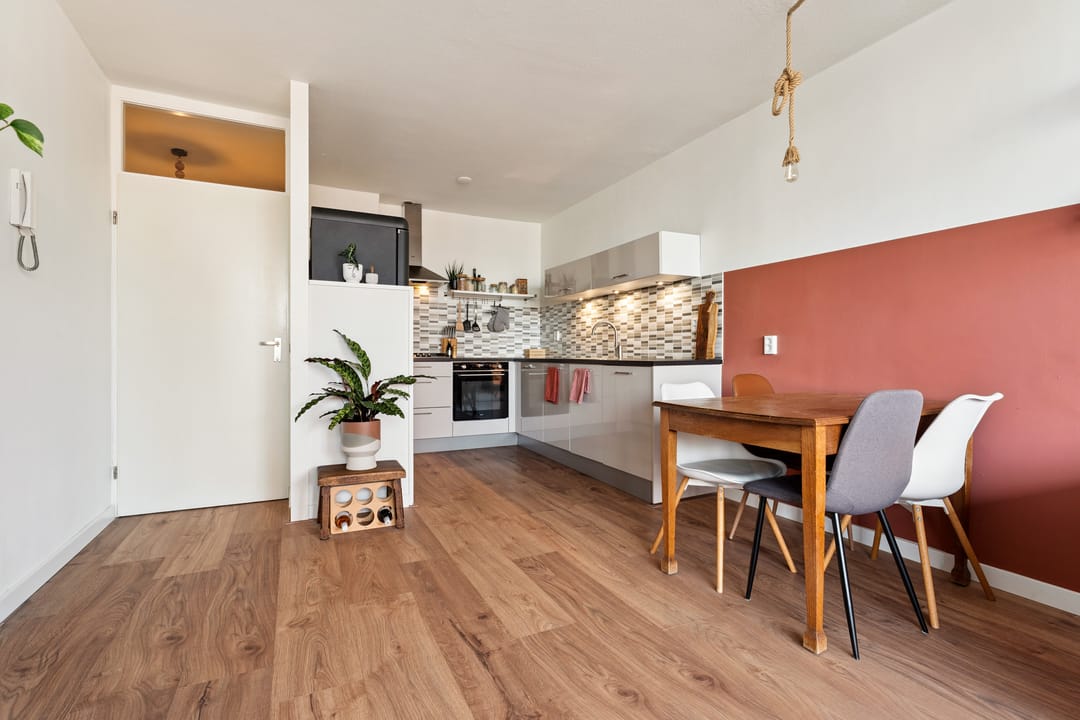 Light apartment with balcony and private parking in Nijmegen city center — 13
