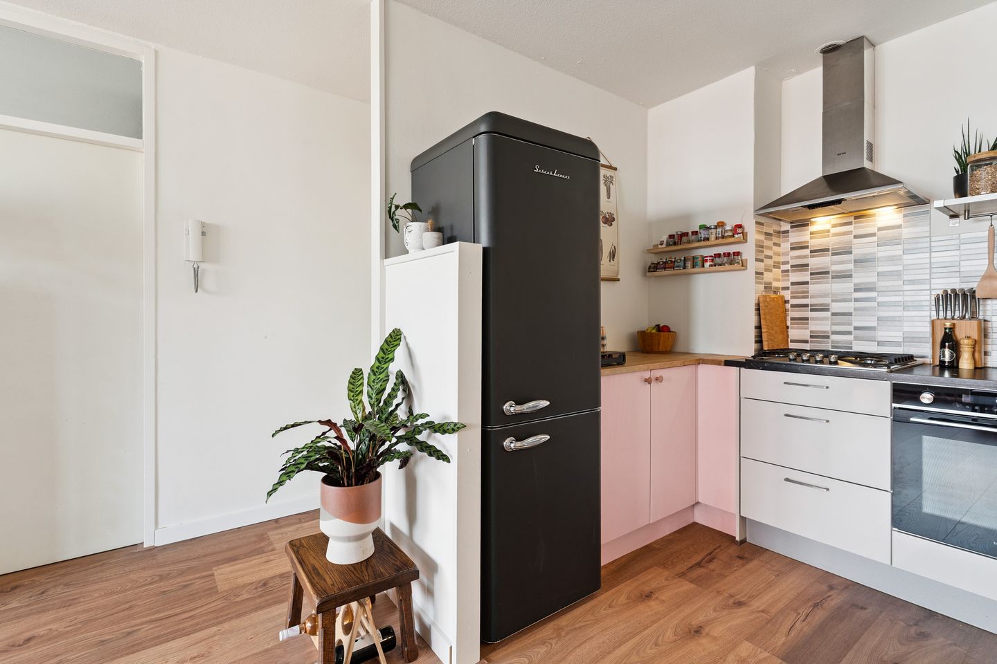 Light apartment with balcony and private parking in Nijmegen city center — 14