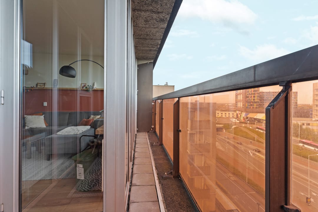 Light apartment with balcony and private parking in Nijmegen city center — 17