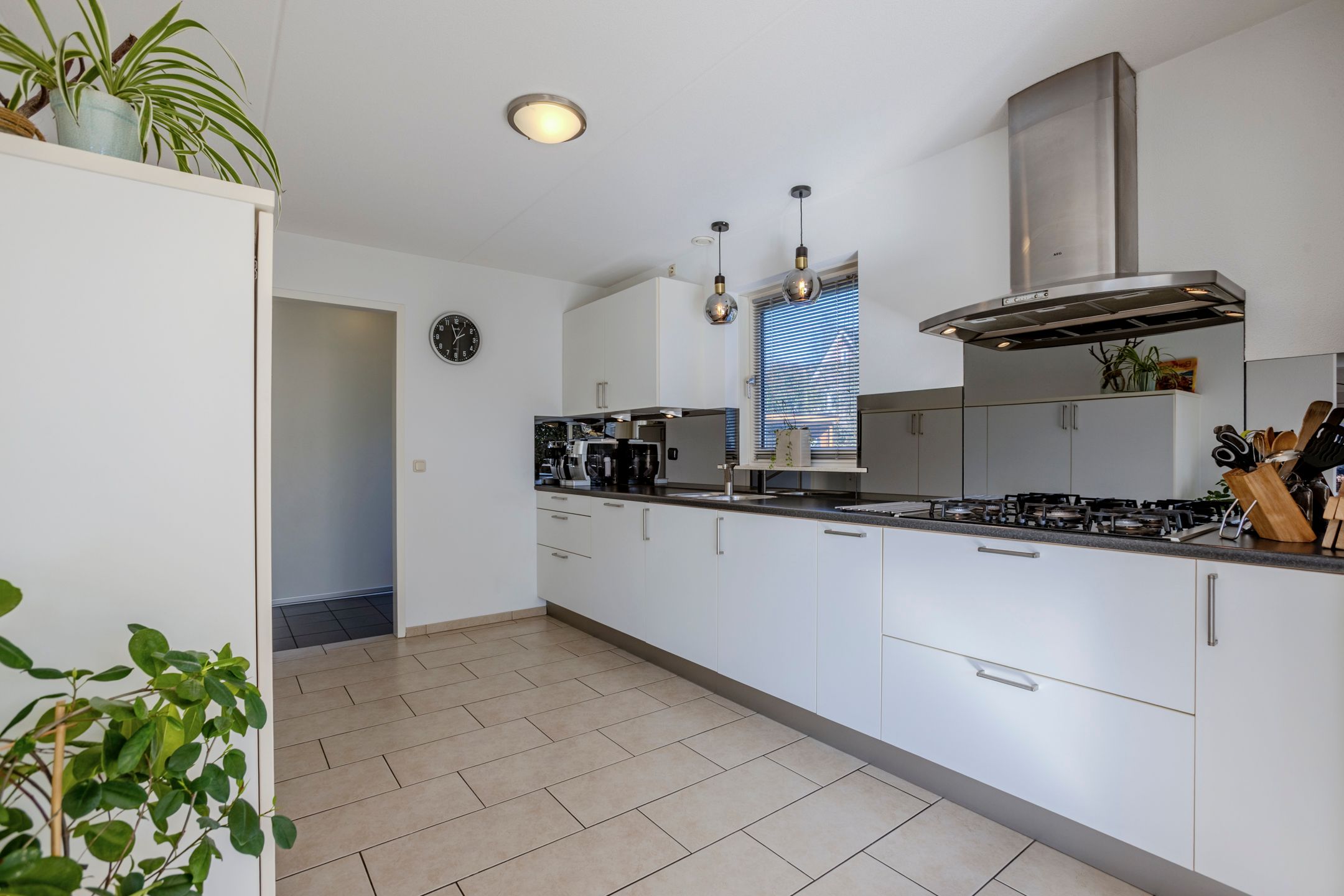 Foto 12 van Burg.van der Grondenstraat 32-A