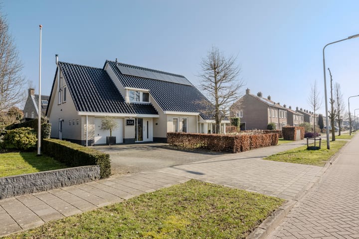 Foto 2 van Burg.van der Grondenstraat 32-A