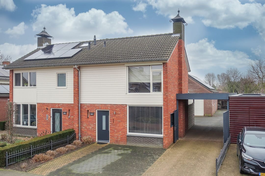 Photo 1 of Limburgstraat 19
