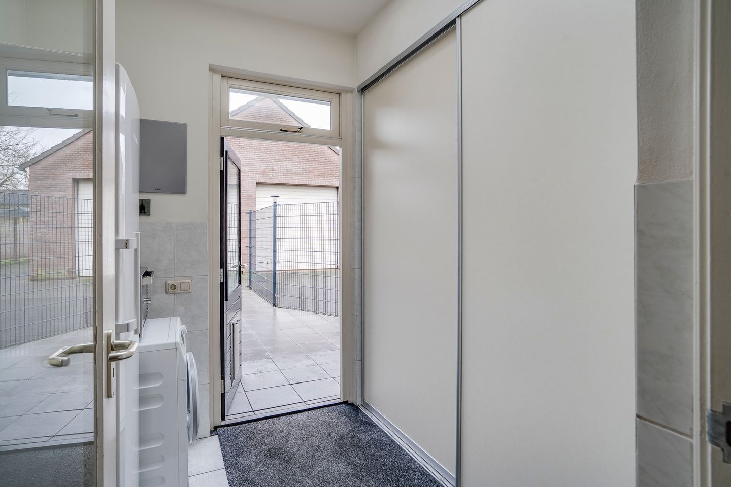 Photo 14 of Limburgstraat 19