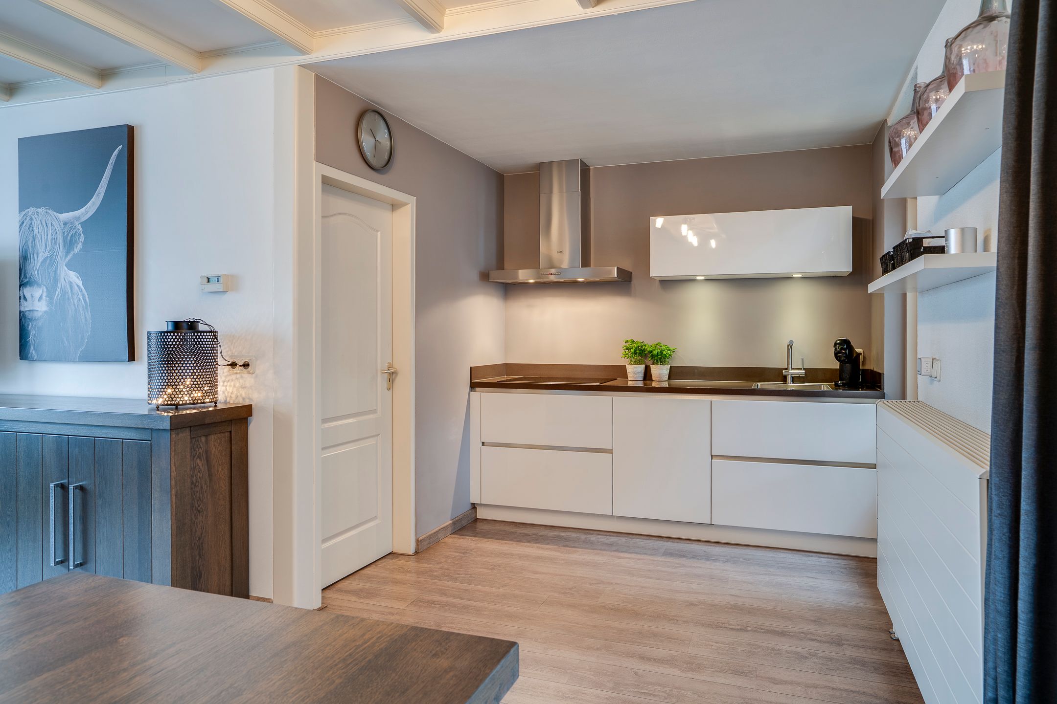 Photo 12 of Limburgstraat 19