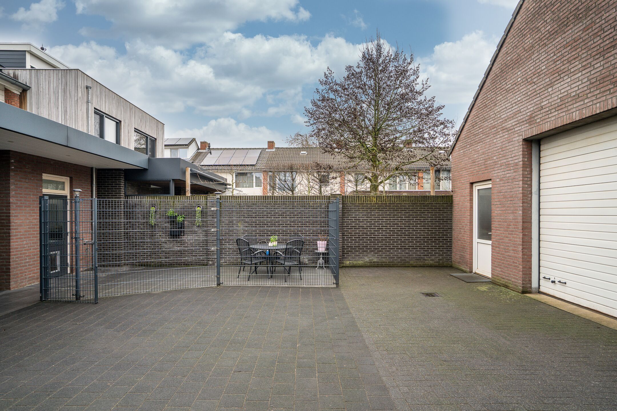 Photo 21 of Limburgstraat 19