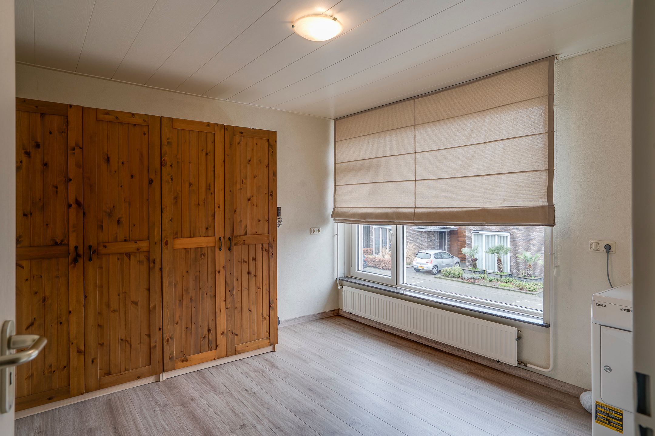 Photo 27 of Limburgstraat 19