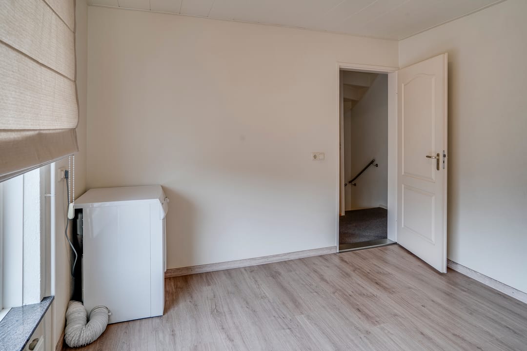 Photo 28 of Limburgstraat 19