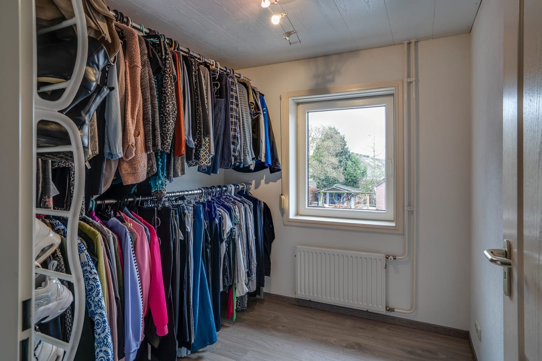 Photo 31 of Limburgstraat 19