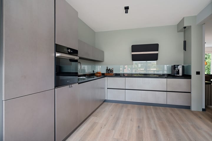 Photo 3 of Laan van de Marel 42