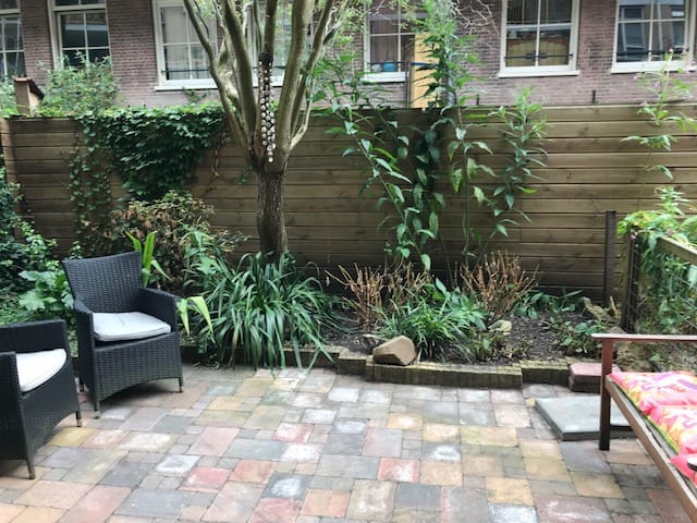 Foto 10 van Reinwardtstraat 142