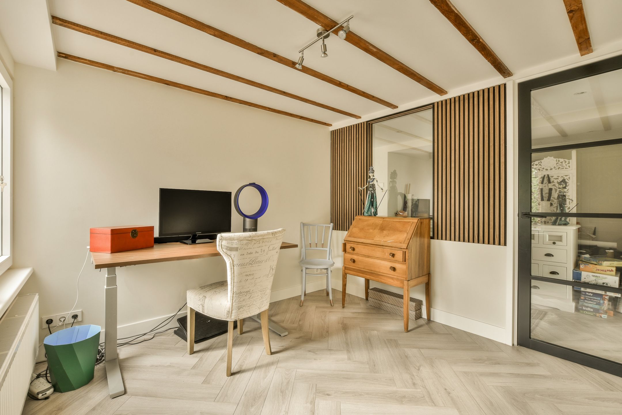 Photo 42 of Veenweg 97