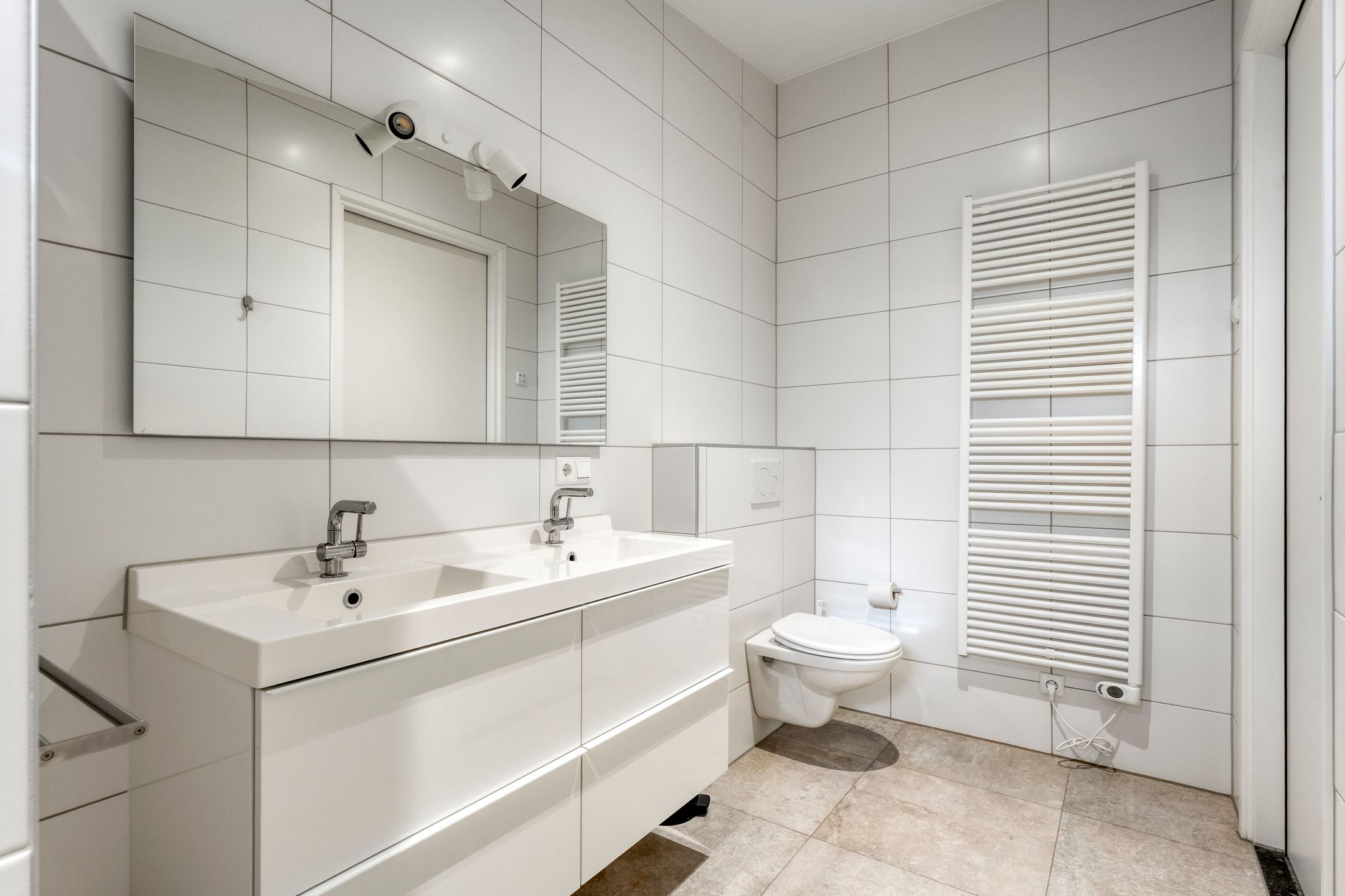 Photo 18 of Kampbrugweg 9-A