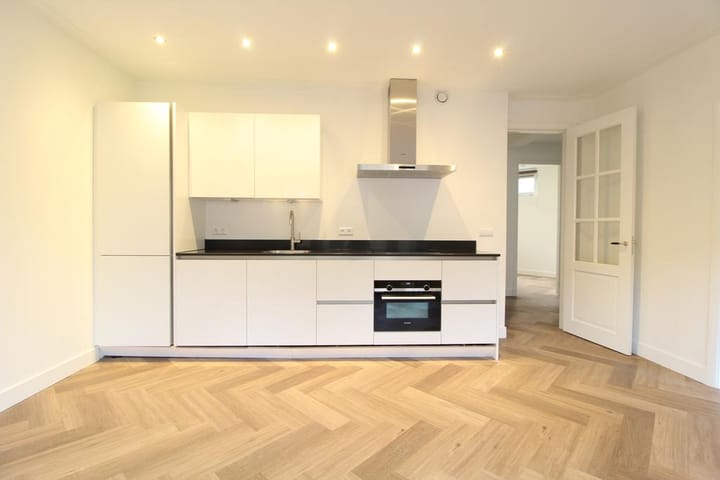 Photo 4 of Scheldestraat 48-2