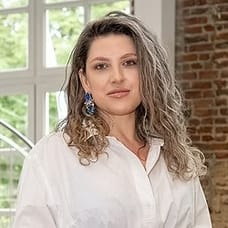 Carmen de Rouw - Receptionist