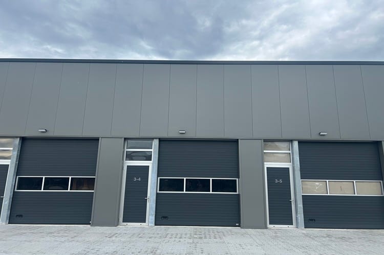 Bekijk foto 1 van Curiestraat 3-4