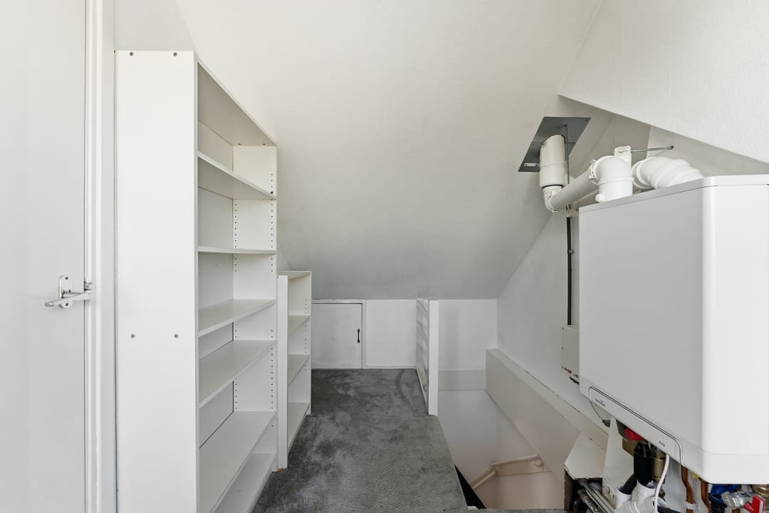 Photo 32 of Treubstraat 13