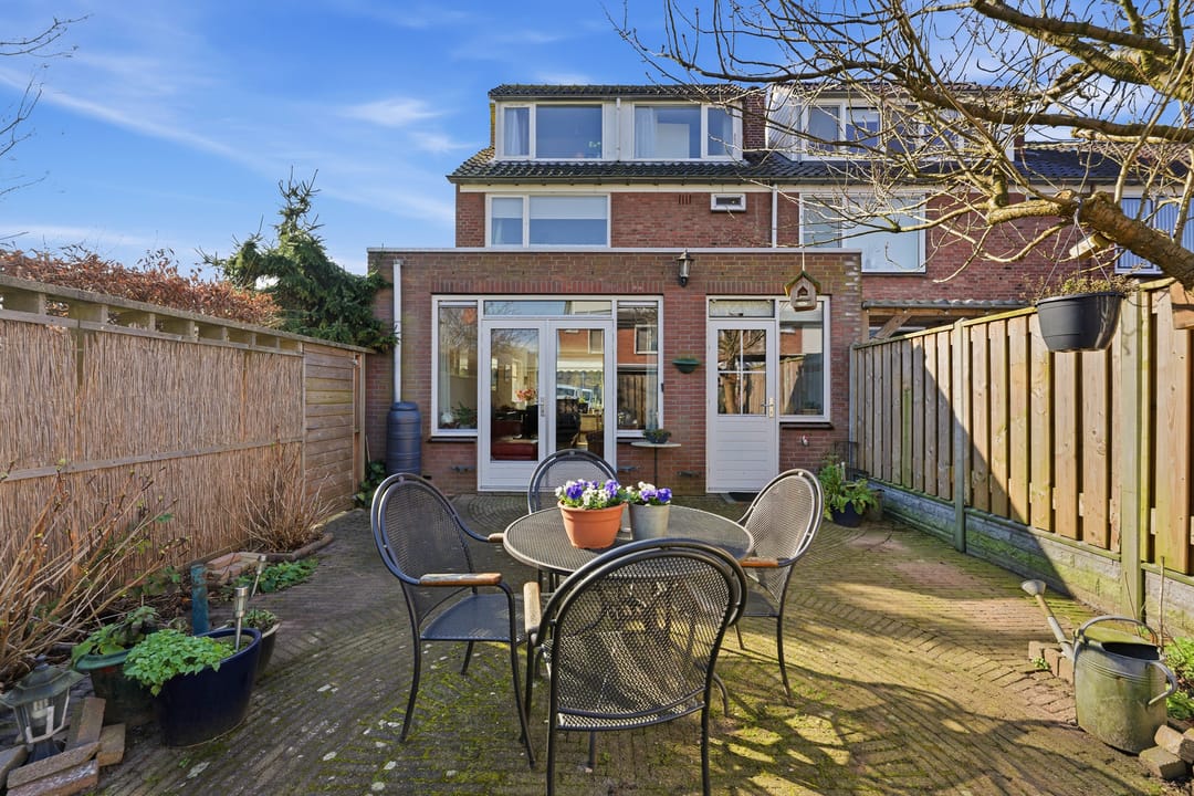 Photo 41 of Treubstraat 13