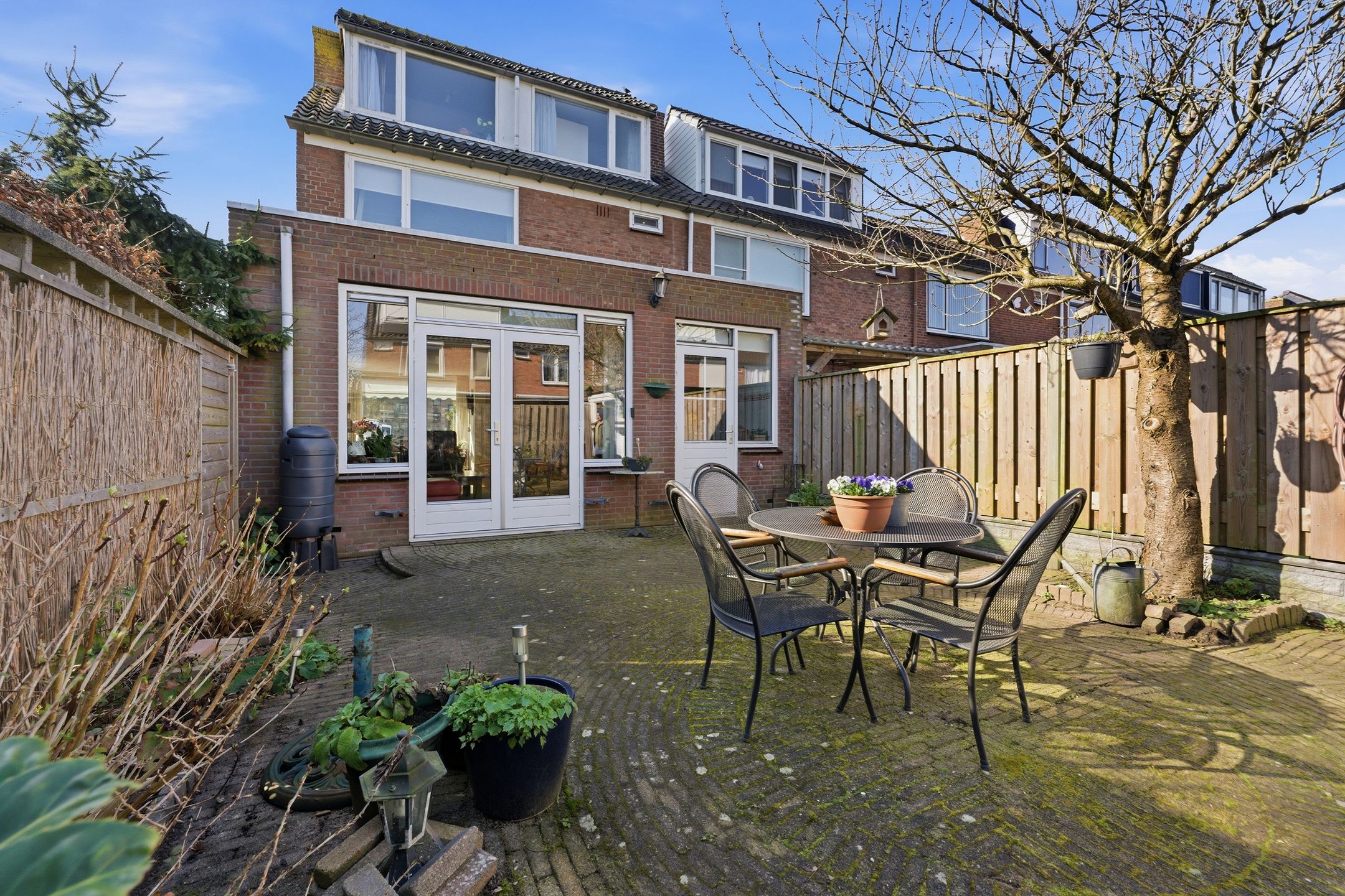 Photo 42 of Treubstraat 13