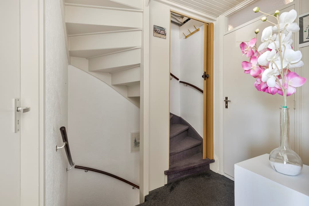 Foto 16 van van Nesstraat 18