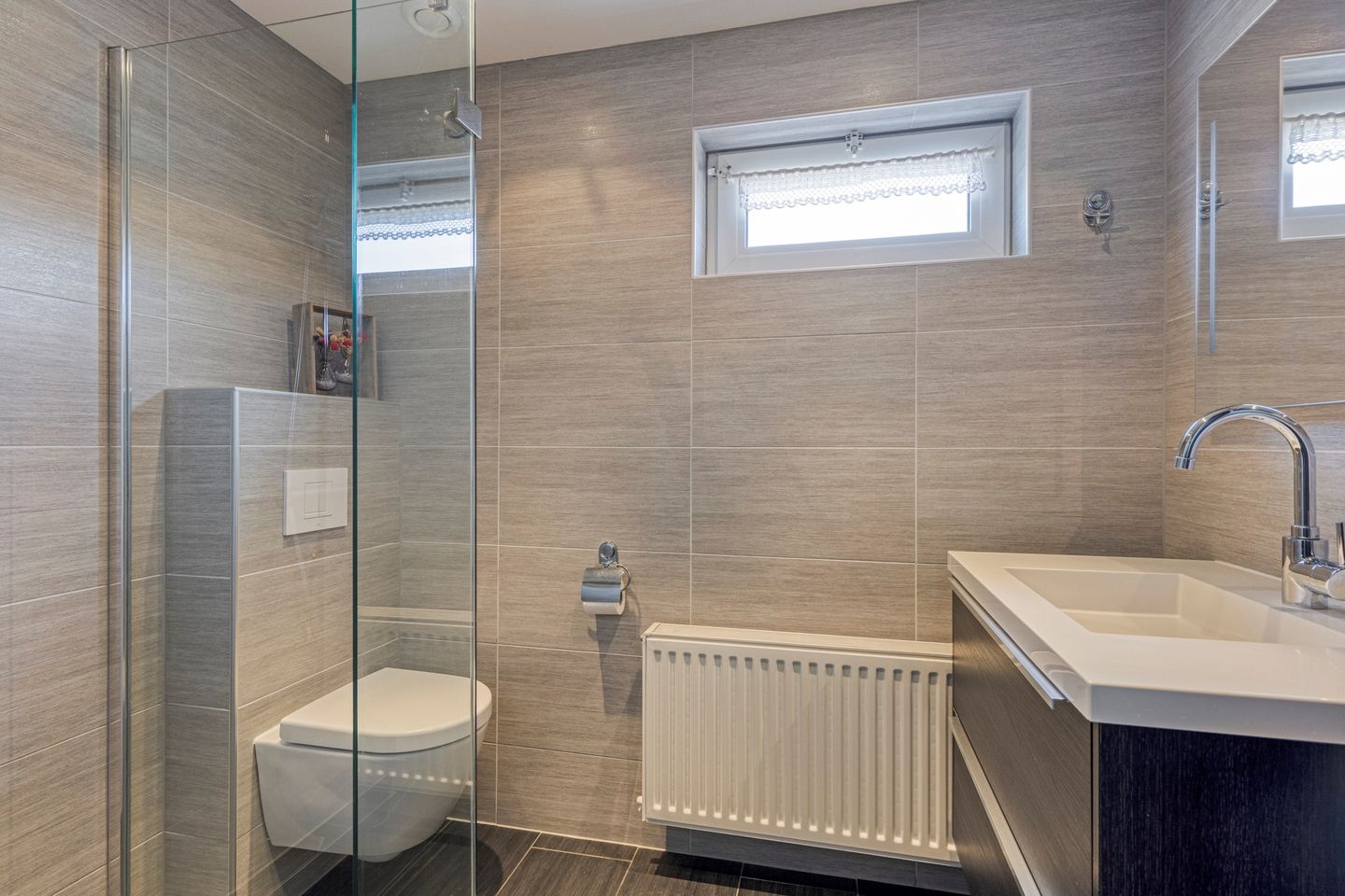 Foto 20 van van Nesstraat 18