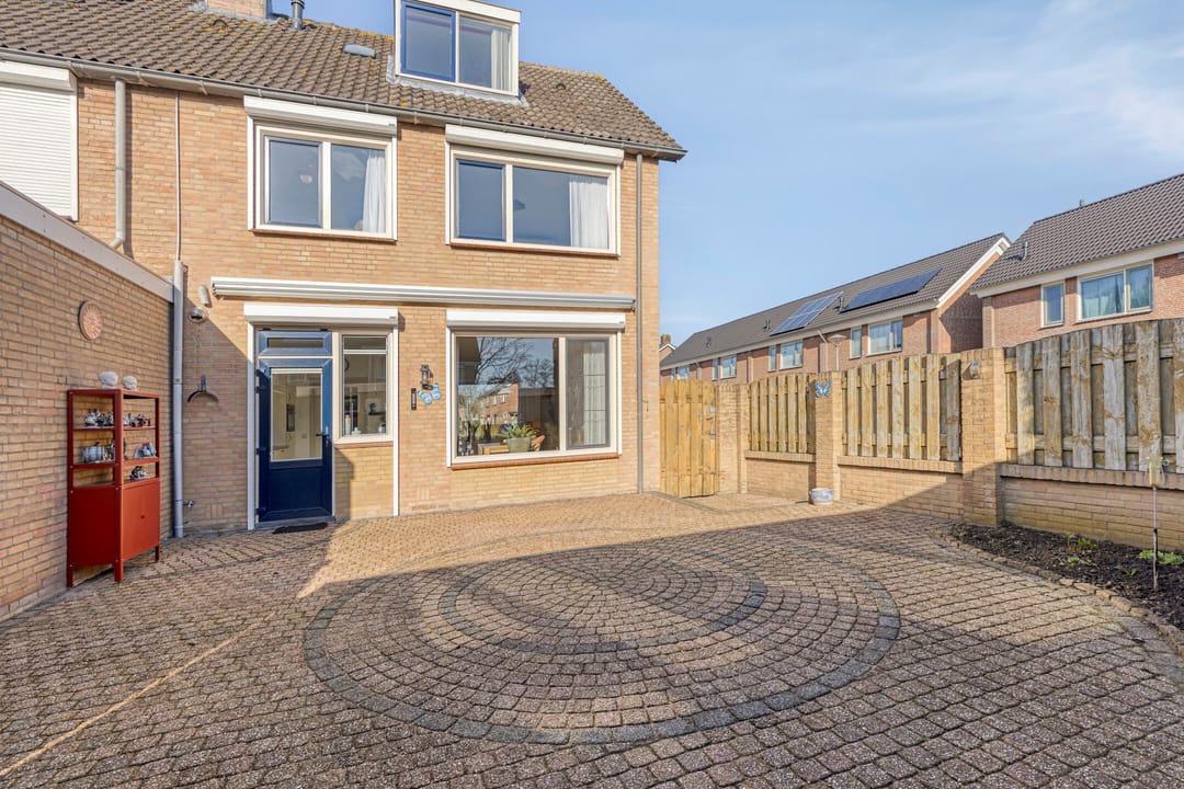 Foto 32 van van Nesstraat 18