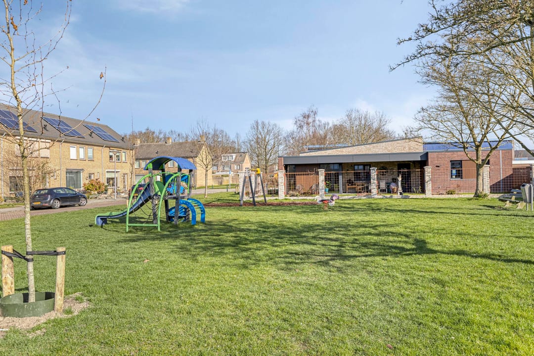 Foto 37 van van Nesstraat 18