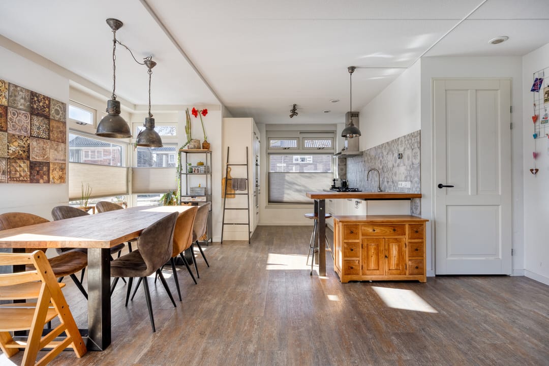 Photo 7 of Jan Luykenstraat 2