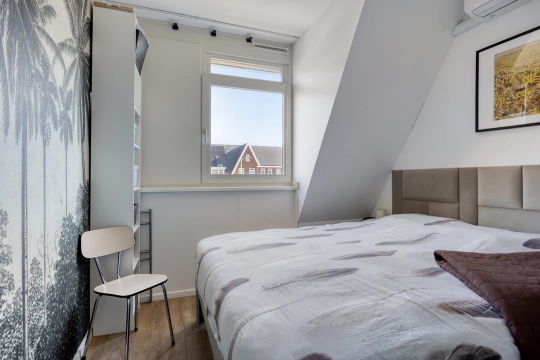 Photo 28 of Jan Luykenstraat 2