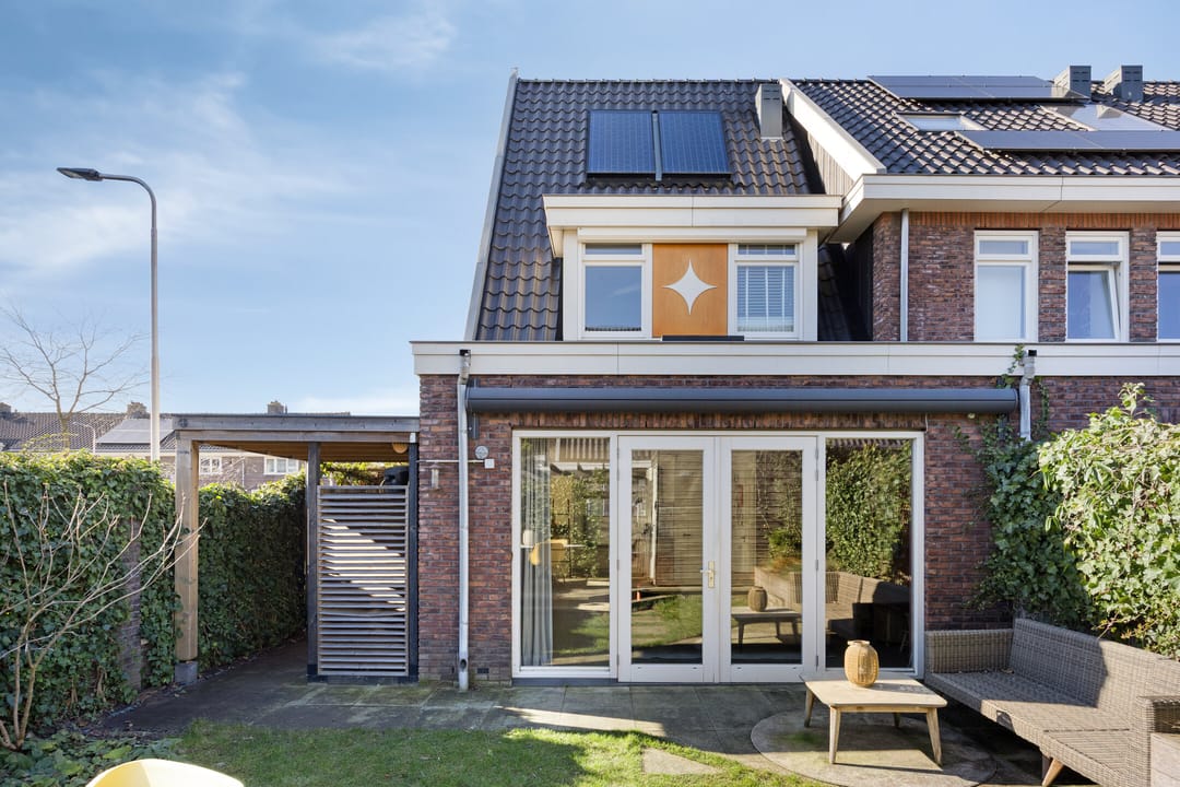 Photo 38 of Jan Luykenstraat 2