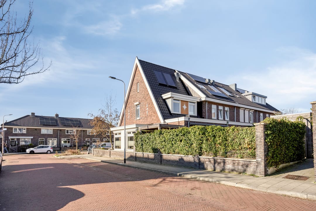 Photo 53 of Jan Luykenstraat 2