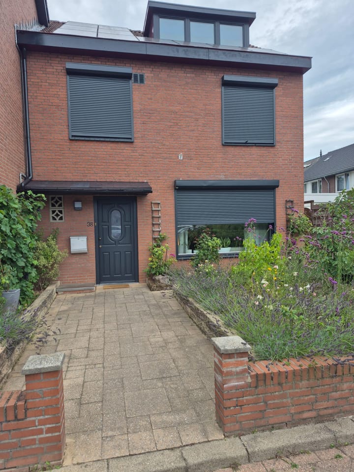 Photo 5 of Daslook 38