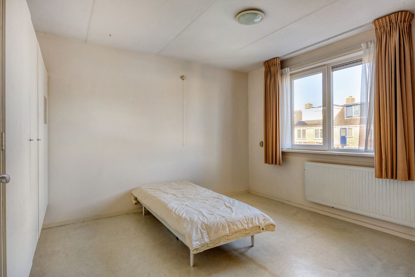 Foto 19 van Florastraat 27