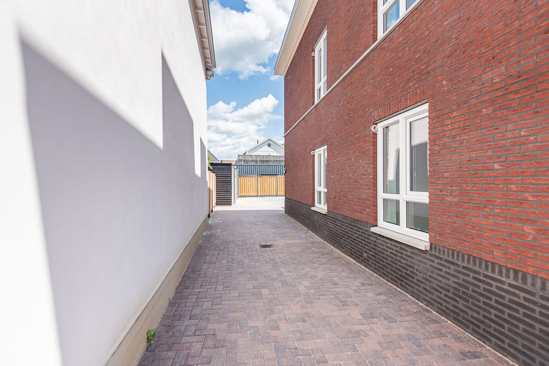 Photo 32 of Raadhuisstraat 9