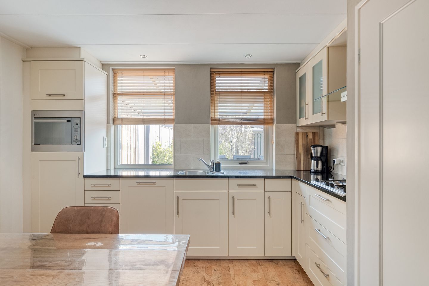 Foto 10 van Broekdijk 16-B