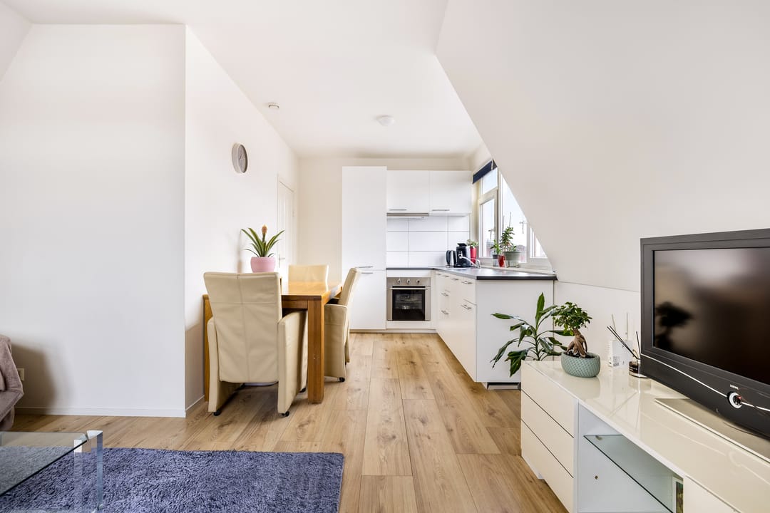 Photo 11 of Makassarstraat 2-B