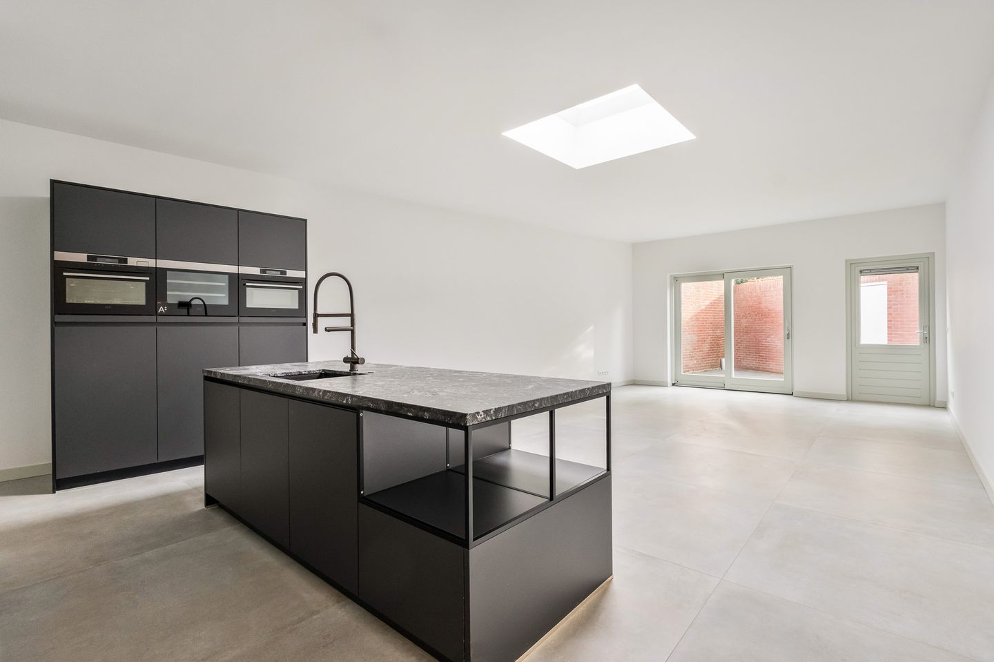 Photo 4 of Grotestraat 67-01