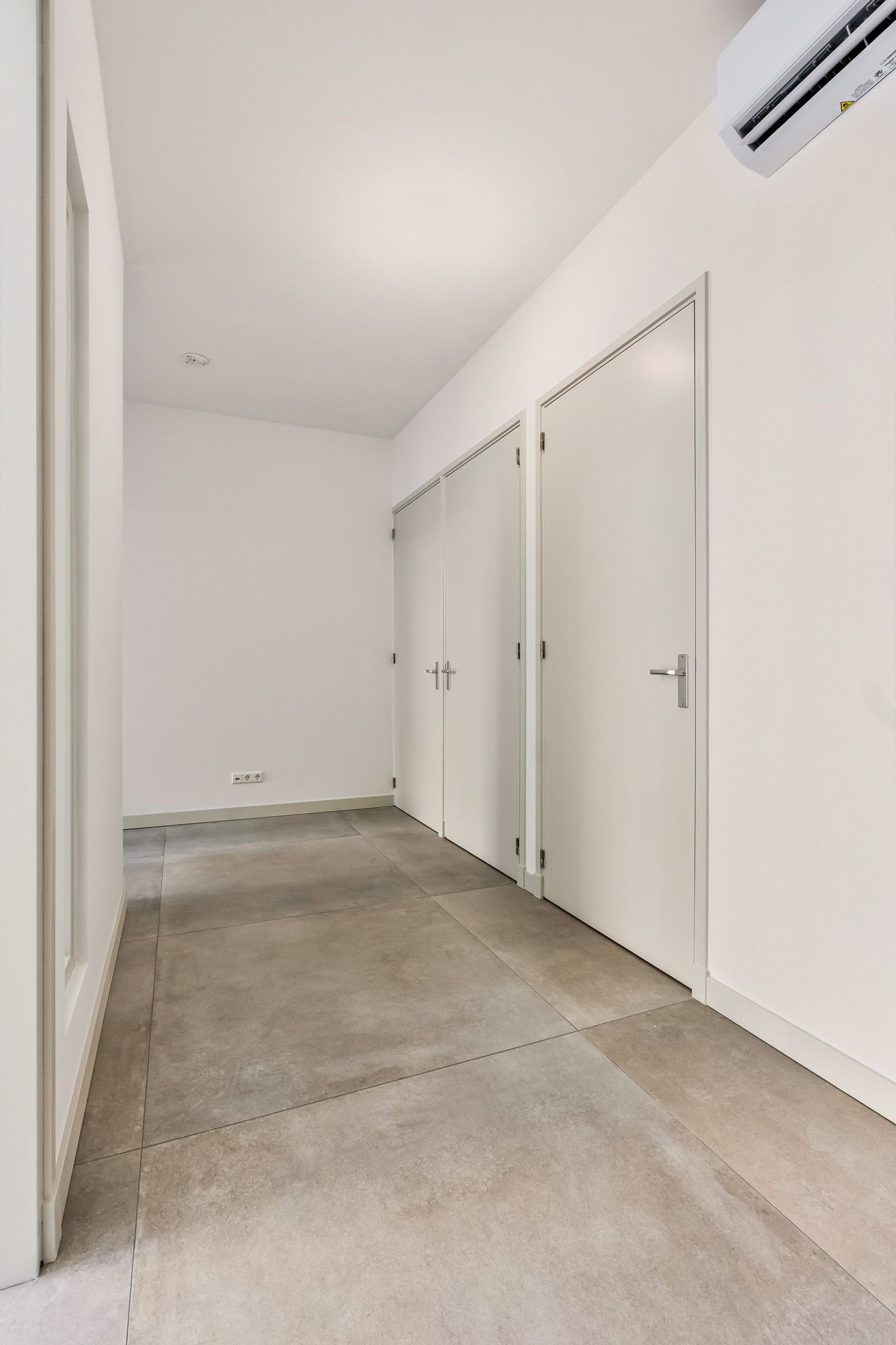 Photo 21 of Grotestraat 67-01