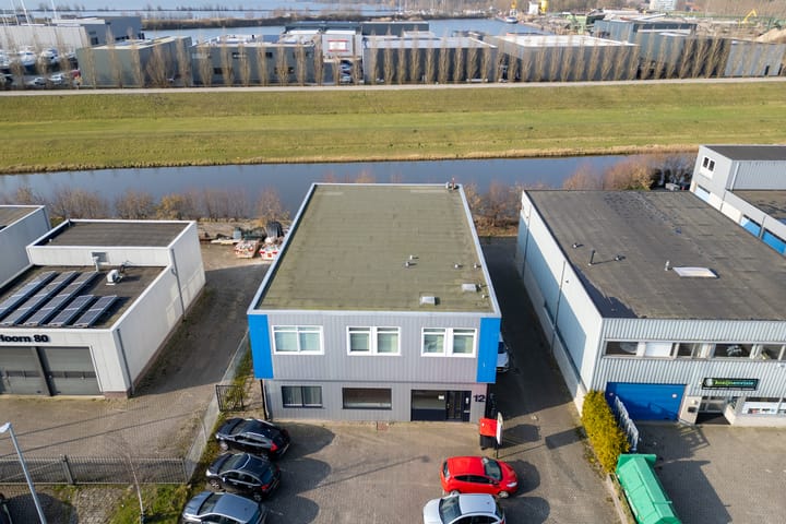 Atoomweg 12, Hoorn (NH)