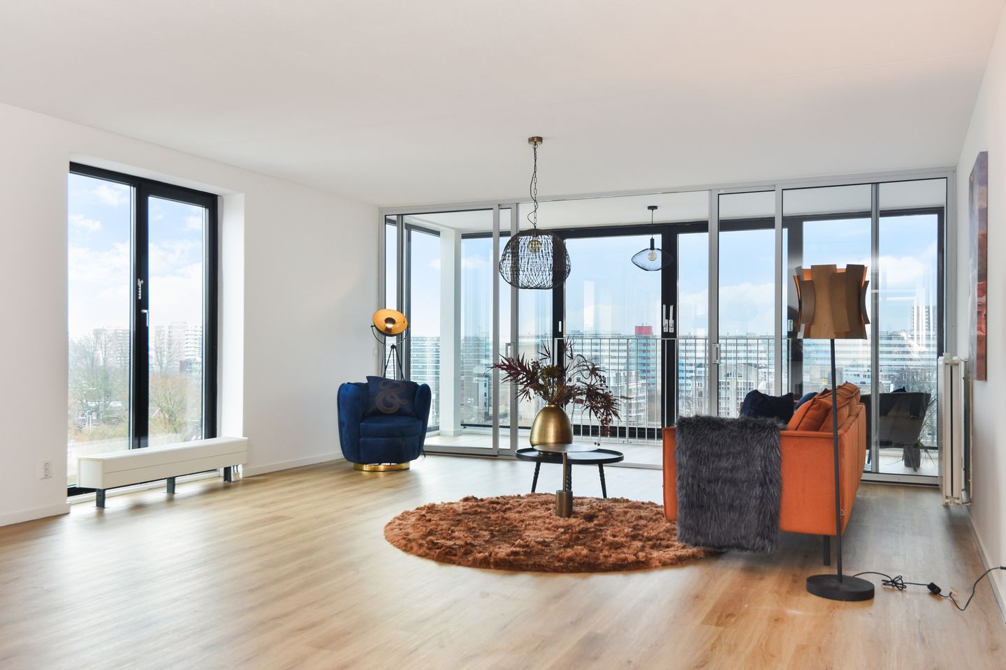 Modern 4-Room Apartment with Panoramic View in Zoetermeer City Center — 14