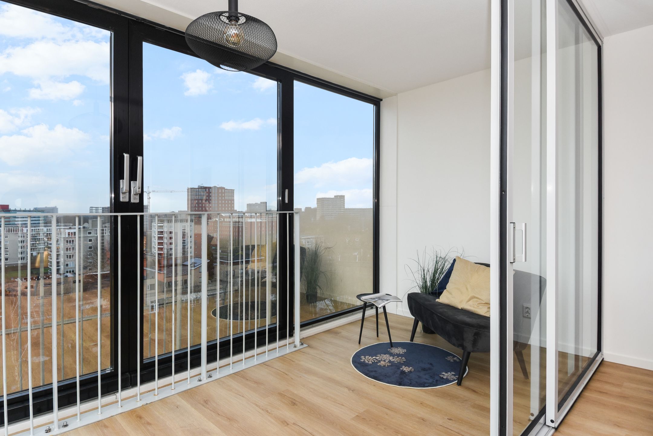 Modern 4-Room Apartment with Panoramic View in Zoetermeer City Center — 19
