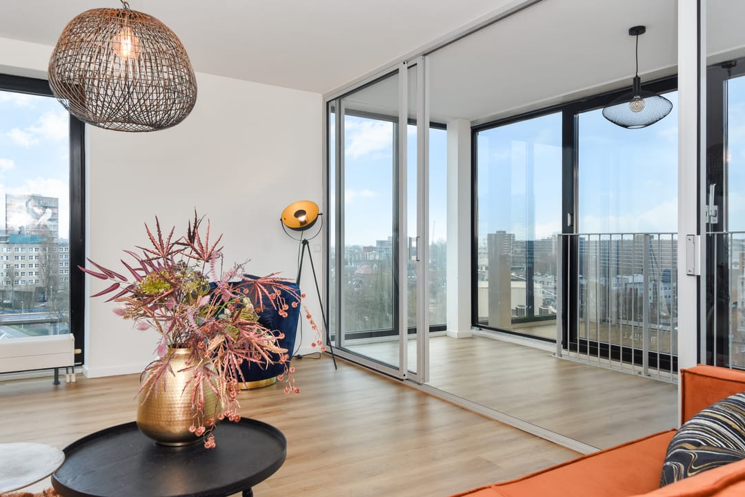 Modern 4-Room Apartment with Panoramic View in Zoetermeer City Center — 23