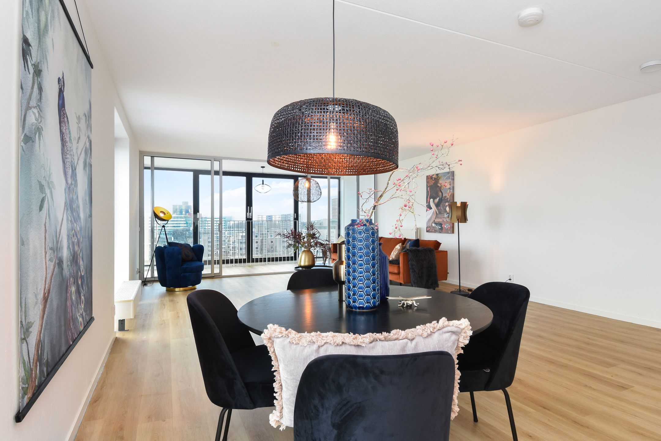 Modern 4-Room Apartment with Panoramic View in Zoetermeer City Center — 30