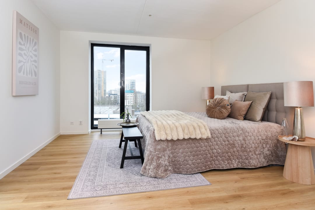 Modern 4-Room Apartment with Panoramic View in Zoetermeer City Center — 38