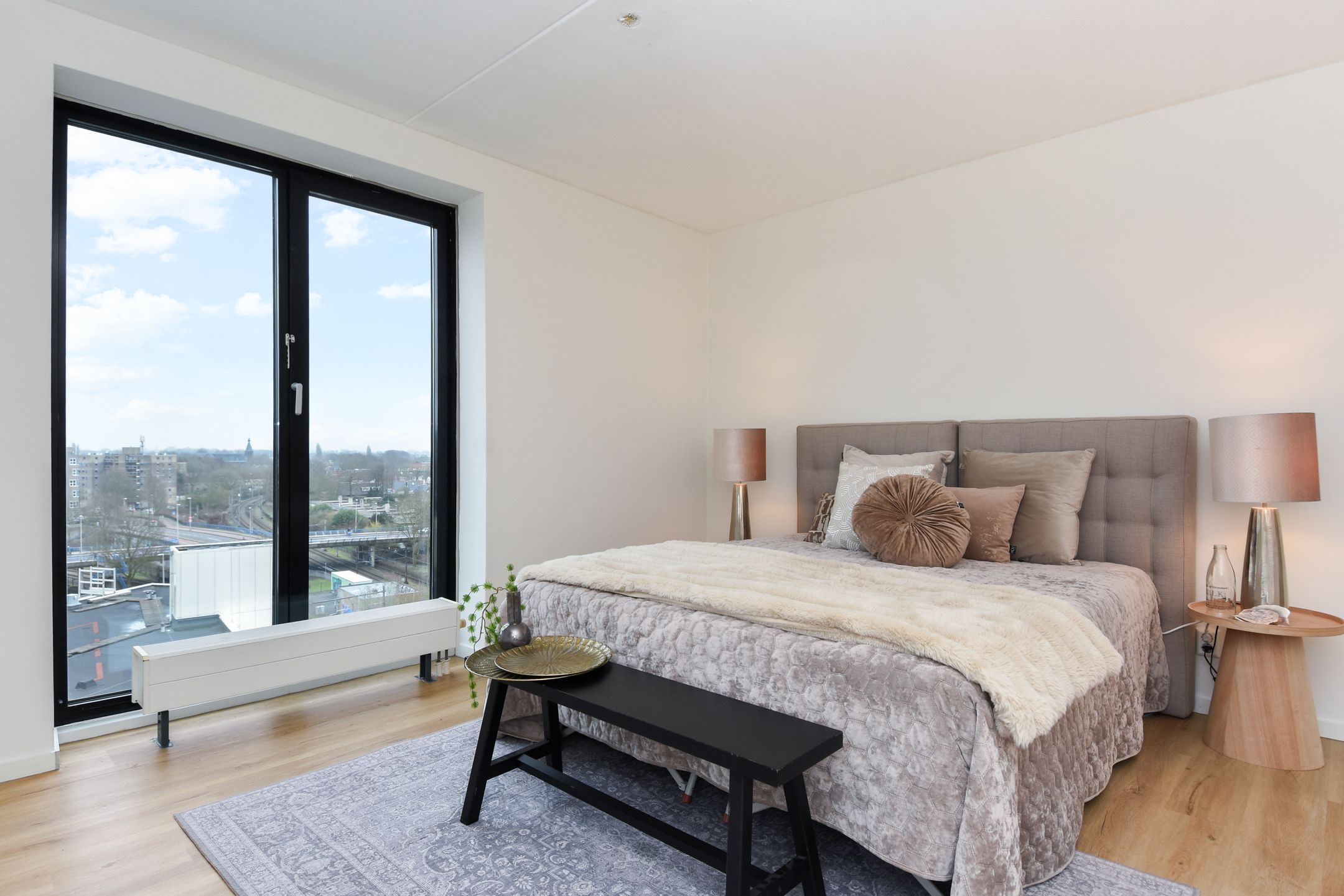 Modern 4-Room Apartment with Panoramic View in Zoetermeer City Center — 39