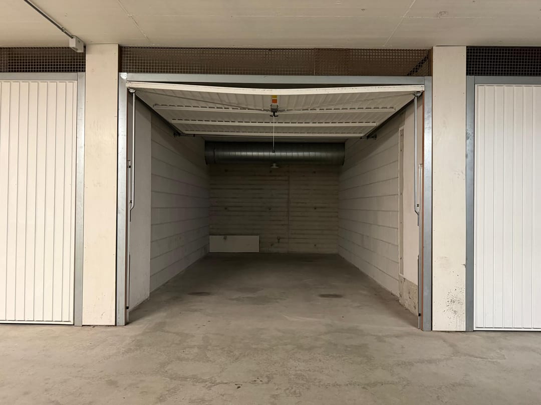 Foto 1 van Bm. van Fenemaplein garagebox 275