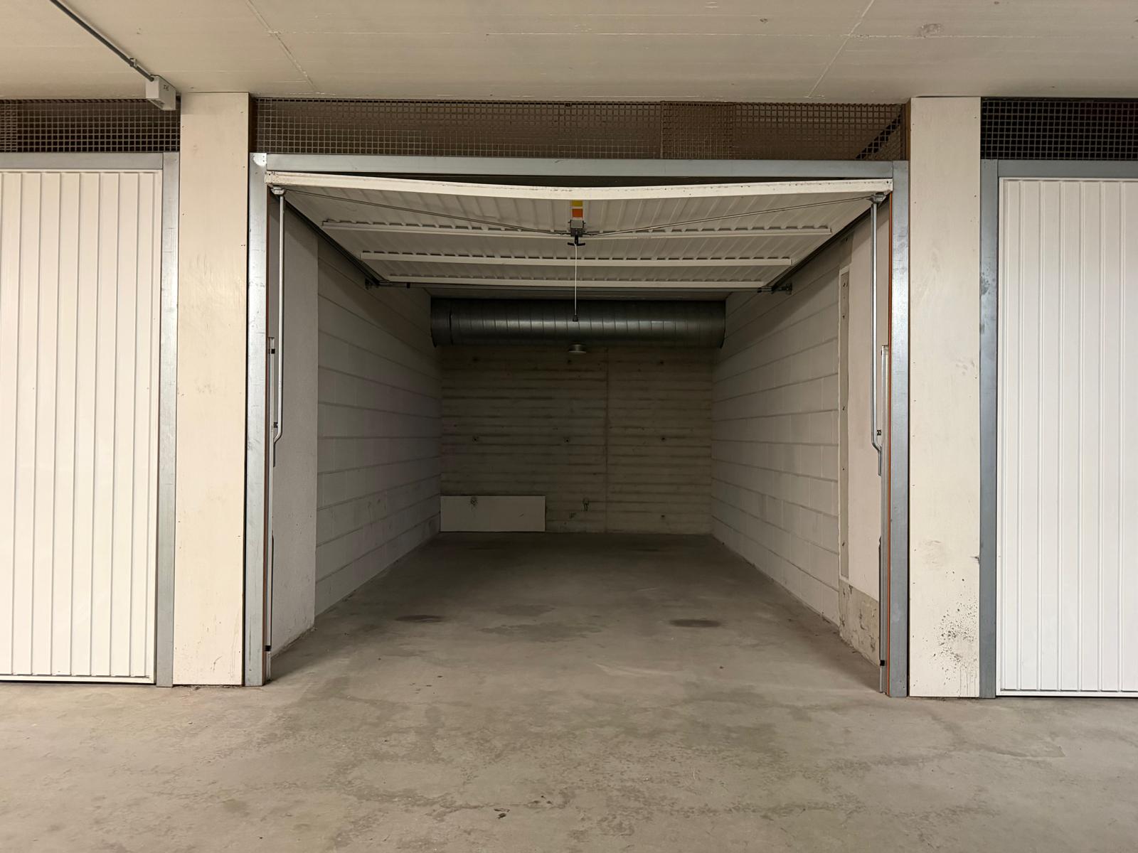 Bm. van Fenemaplein garagebox false