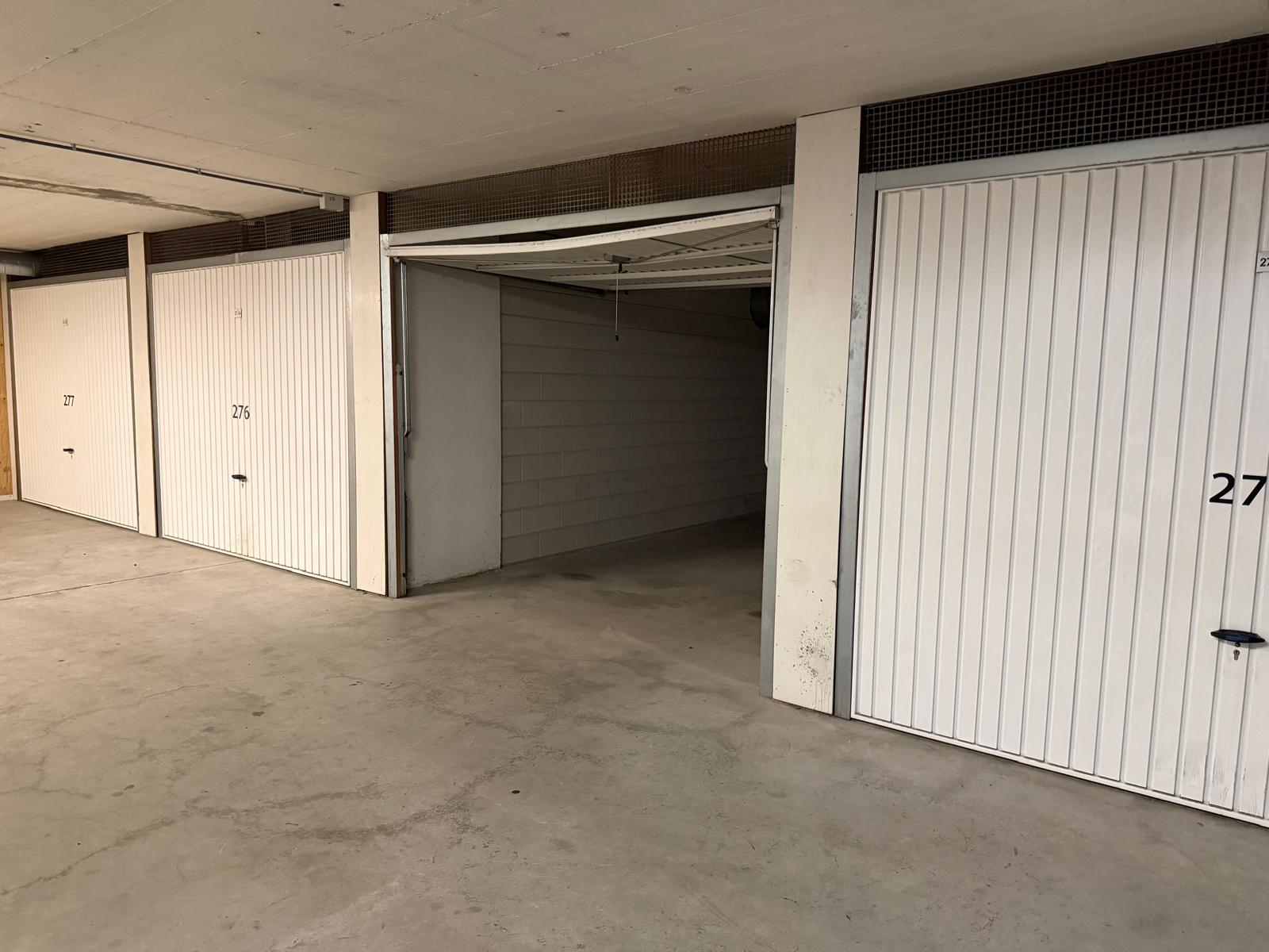 Foto 3 van Bm. van Fenemaplein garagebox 275