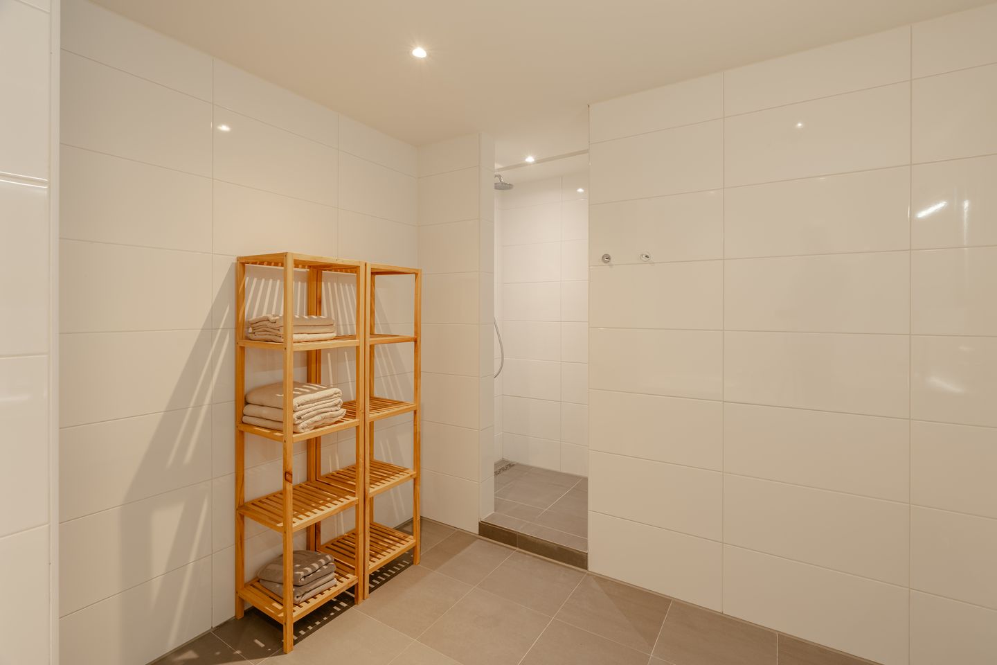 Photo 29 of Bolestein 266