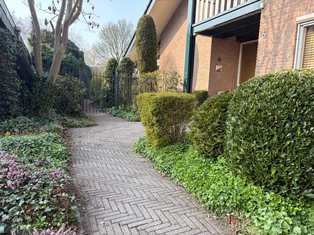 Photo 67 of Batelaar 6